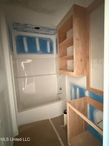 $197,900 | 225 Southeast 7th Avenue, Magee, MS 39111