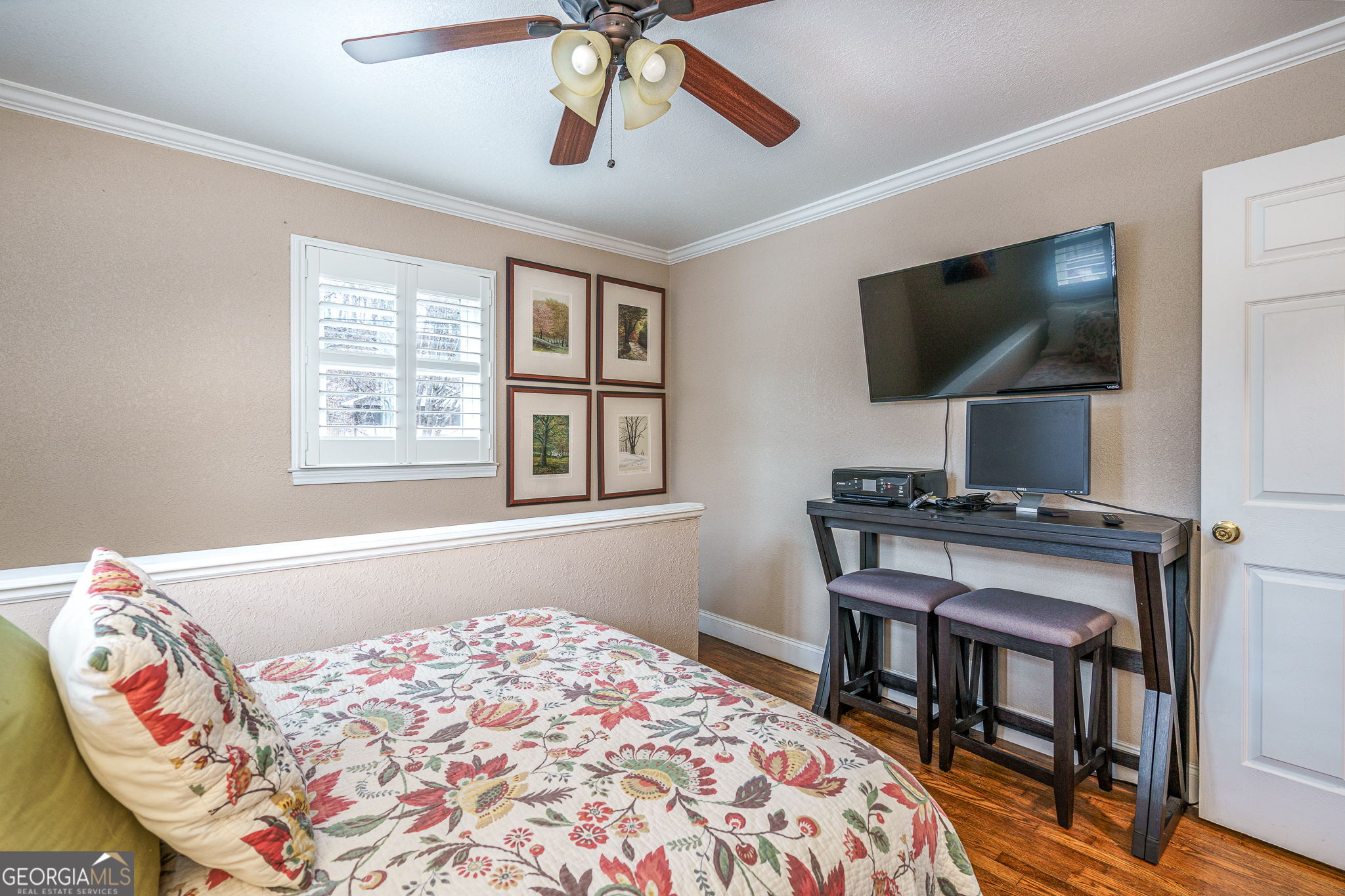 15 Lonesome Pine Road Murphy, NC 28906 - Photo 16 of 61 a bedroom with a bed and a flat screen tv