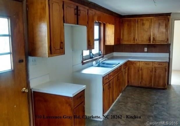 310 Lawrence Gray Road Charlotte, NC 28262 - Photo 2 of 12 Gallery Image 2
