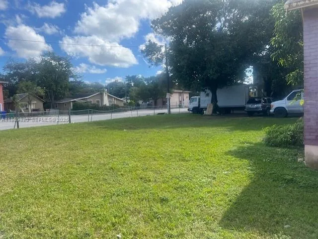 $689,999 | 10 Northwest 60th Street, Miami, FL 33127