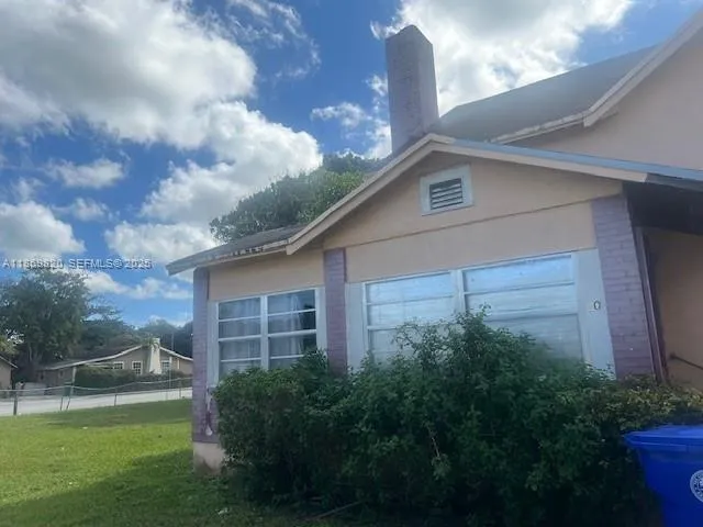 $689,999 | 10 Northwest 60th Street, Miami, FL 33127