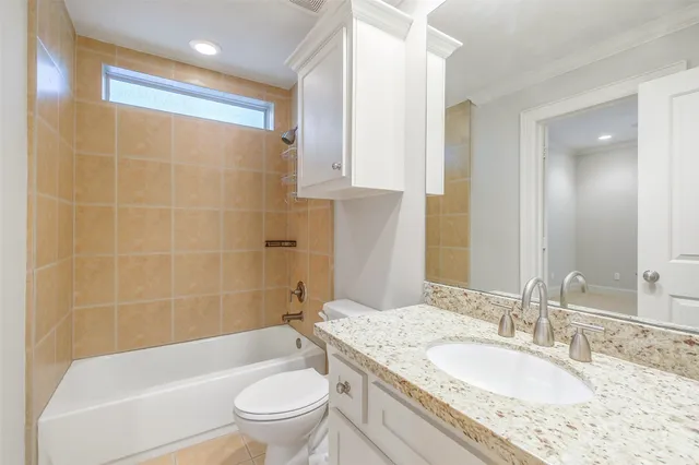 $3,600 | 2301 Park Street, Unit F, Houston, TX 77006