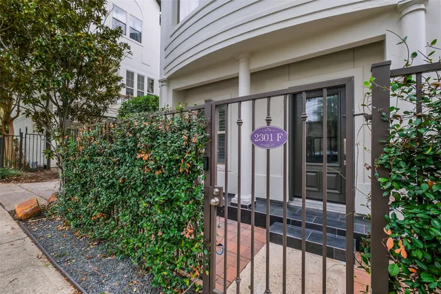 $3,600 | 2301 Park Street, Unit F, Houston, TX 77006
