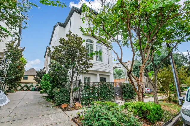 $3,600 | 2301 Park Street, Unit F, Houston, TX 77006