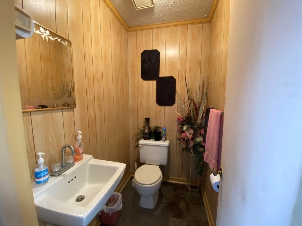 417 Flat Rock Road Kenbridge, VA 23944 - Photo 32 of 44 Gallery Image 32