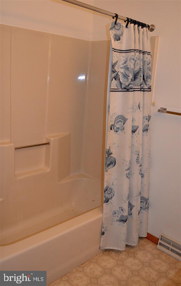 47 Cardinal Drive Hanover, PA 17331 - Photo 15 of 26 Gallery Image 15
