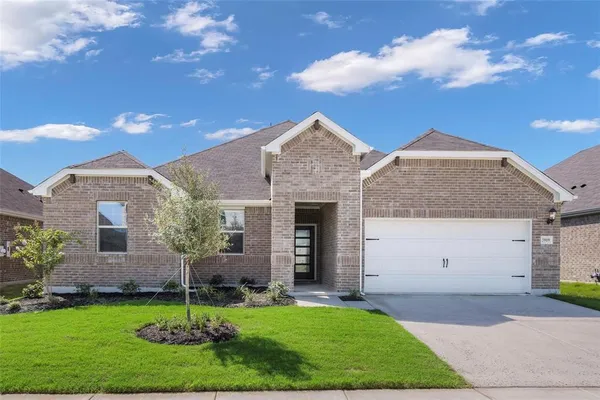 $2,200 | 3909 Mountain Crk Drive, Farmersville, TX 75442