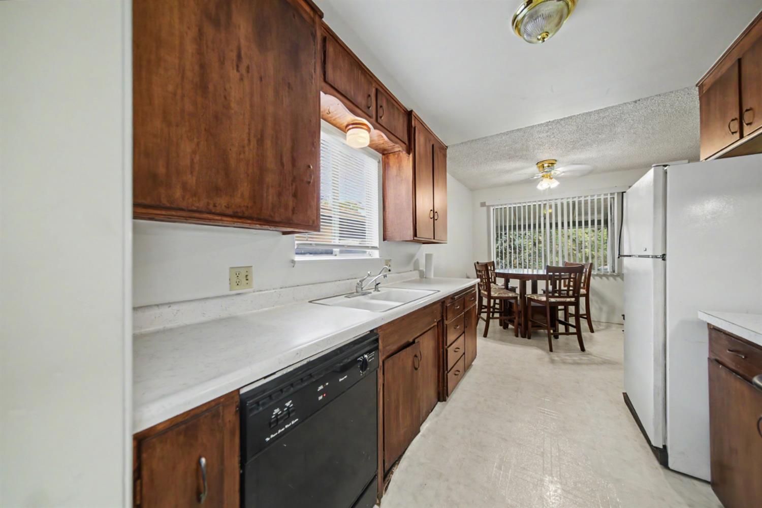 1533 West Rumble Road Modesto, CA 95350 - Photo 40 of 71 Gallery Image 40