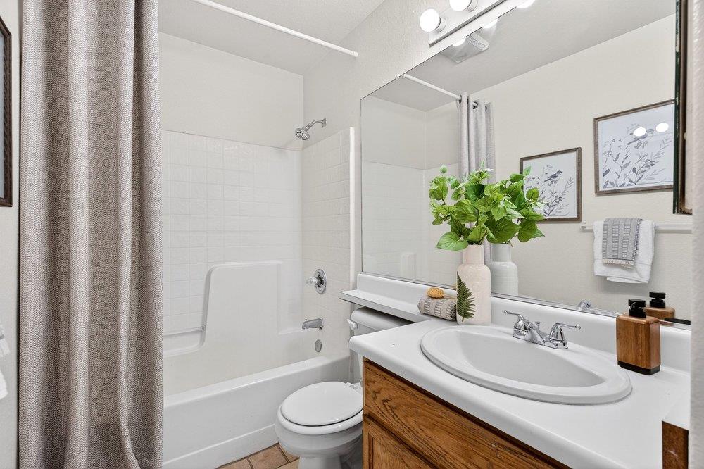 2430 Valley View Road Hollister, CA 95023 - Photo 21 of 36