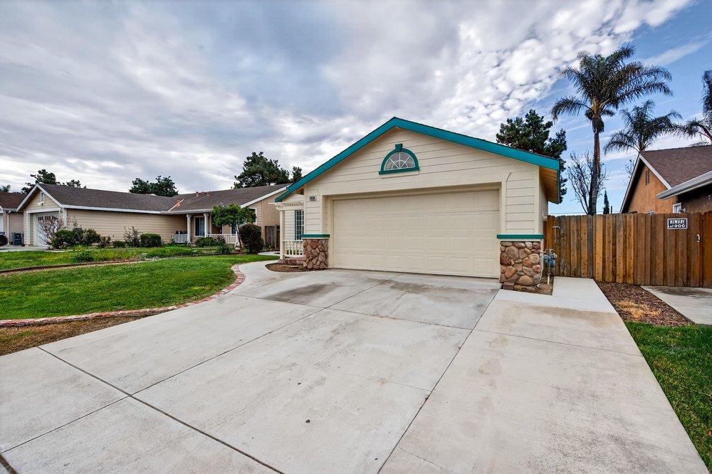 2430 Valley View Road Hollister, CA 95023 - Photo 3 of 36