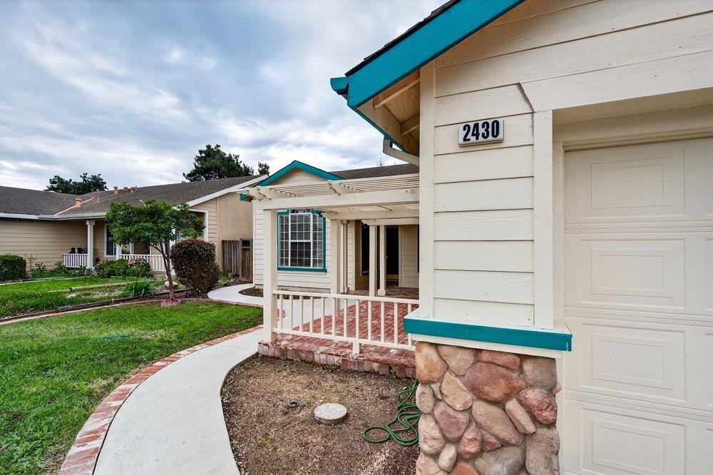 2430 Valley View Road Hollister, CA 95023 - Photo 4 of 36