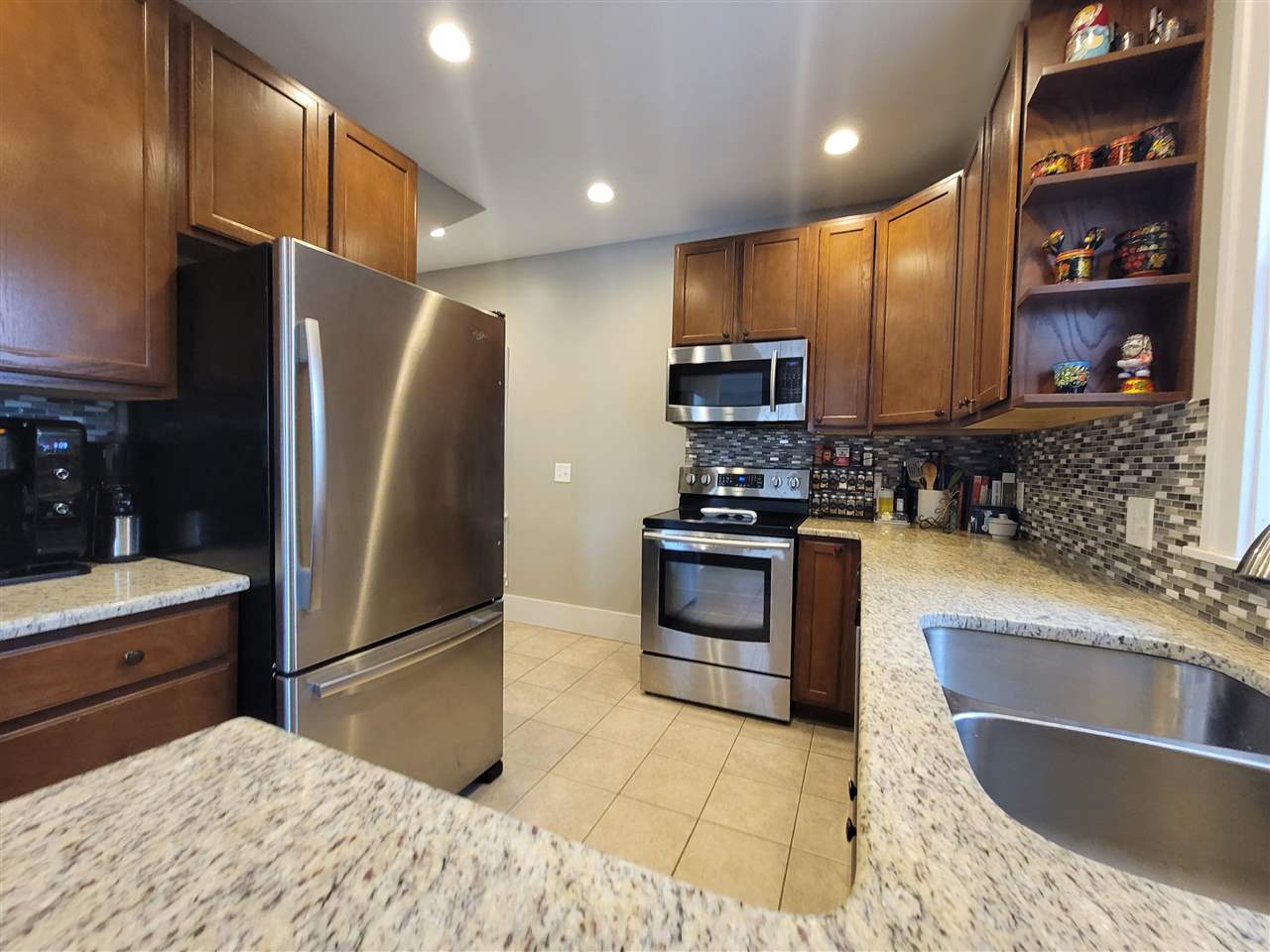 708 Lockwood Road Royal Oak, MI 48067 - Photo 11 of 34