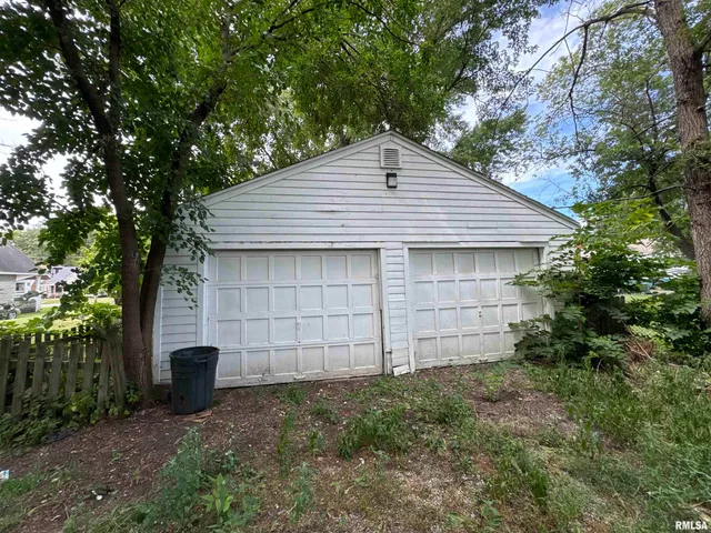 $65,000 | 2804 North Peoria Avenue, Peoria, IL 61603