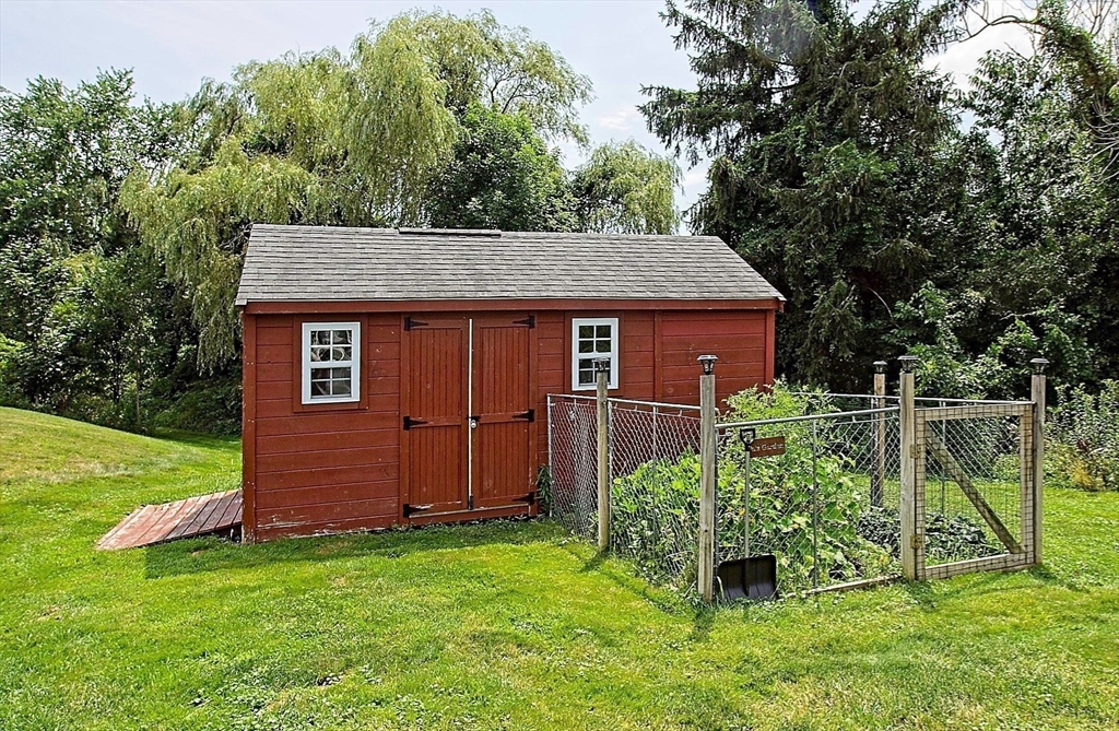 3 Blacksmith Drive Acushnet, MA 02743 - Photo 20 of 24