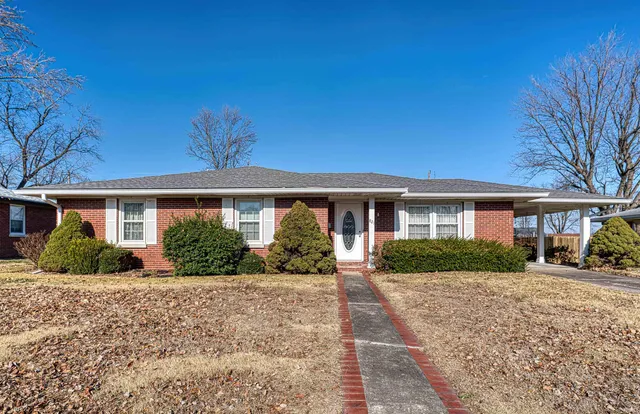 $159,900 | 821 East Lincoln Avenue, Mount Vernon, IN 47620