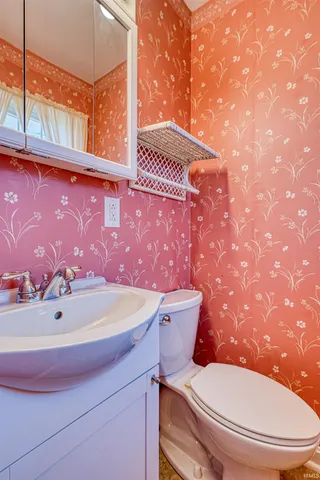 $159,900 | 821 East Lincoln Avenue, Mount Vernon, IN 47620