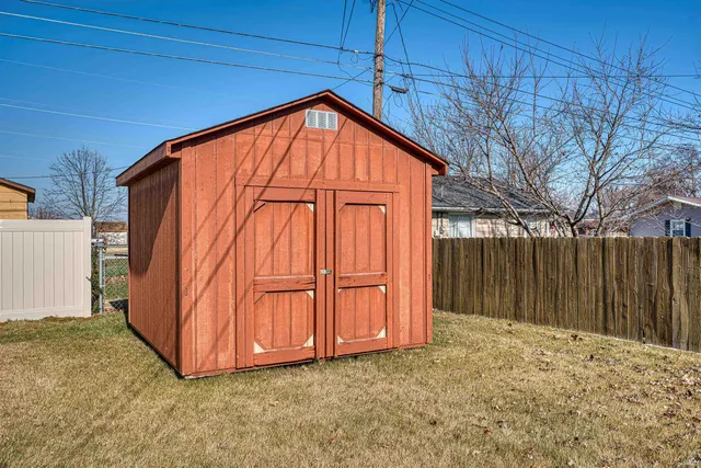 $159,900 | 821 East Lincoln Avenue, Mount Vernon, IN 47620