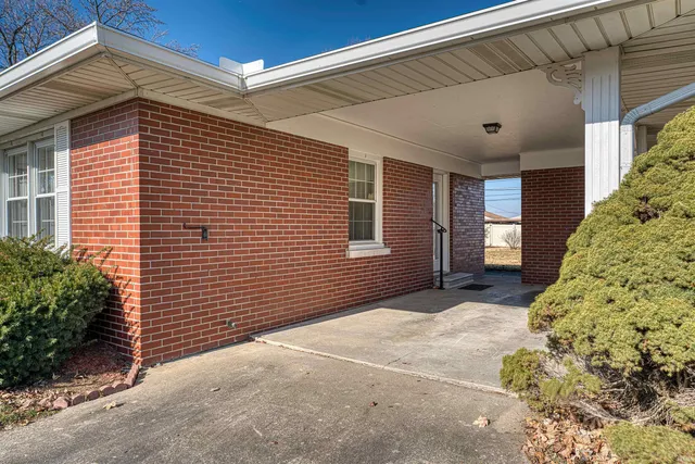 $159,900 | 821 East Lincoln Avenue, Mount Vernon, IN 47620