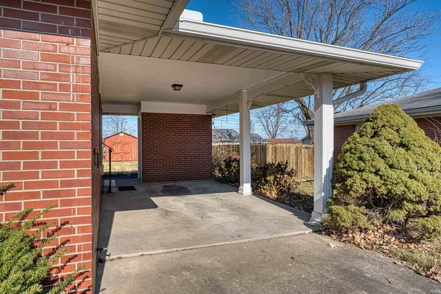 $159,900 | 821 East Lincoln Avenue, Mount Vernon, IN 47620