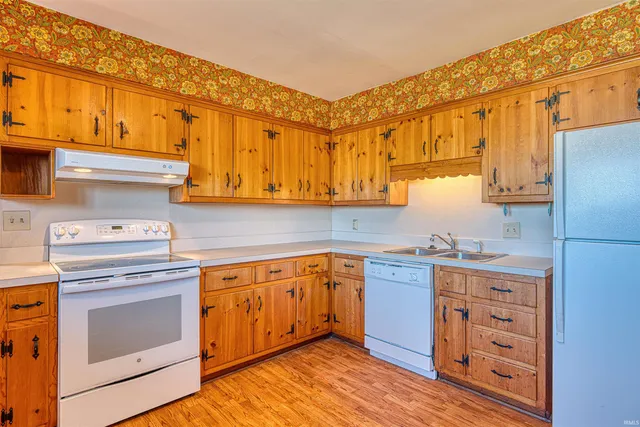 $159,900 | 821 East Lincoln Avenue, Mount Vernon, IN 47620