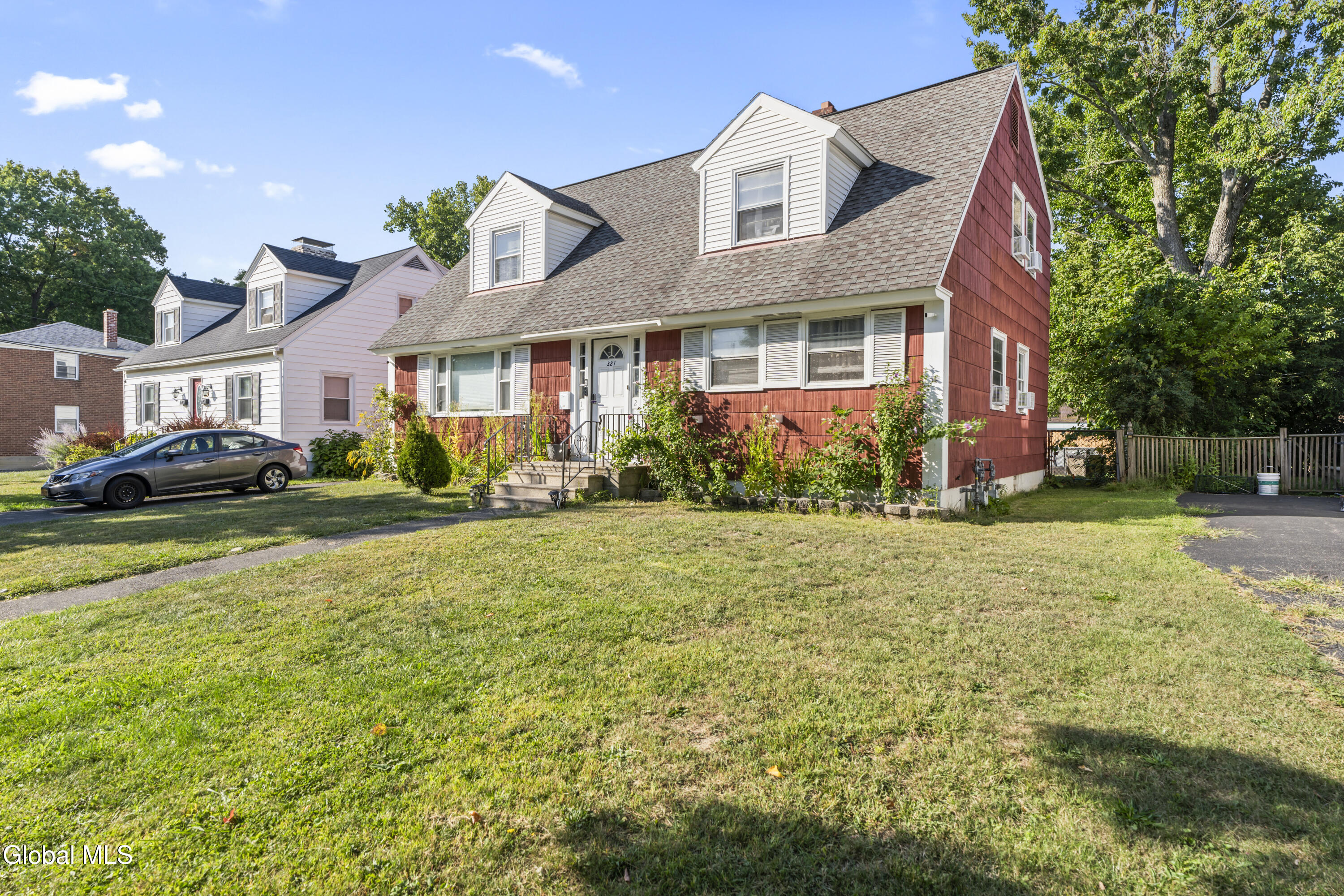 321 Hackett Boulevard, Unit 2 Albany, NY 12208 - Photo 22 of 26 DSC06480