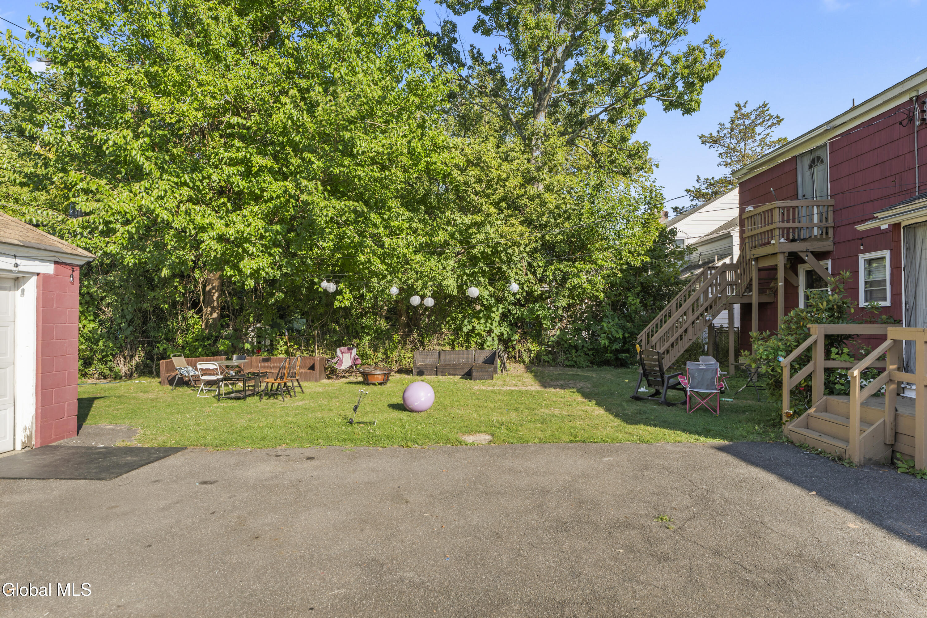 321 Hackett Boulevard, Unit 2 Albany, NY 12208 - Photo 23 of 26 DSC06482