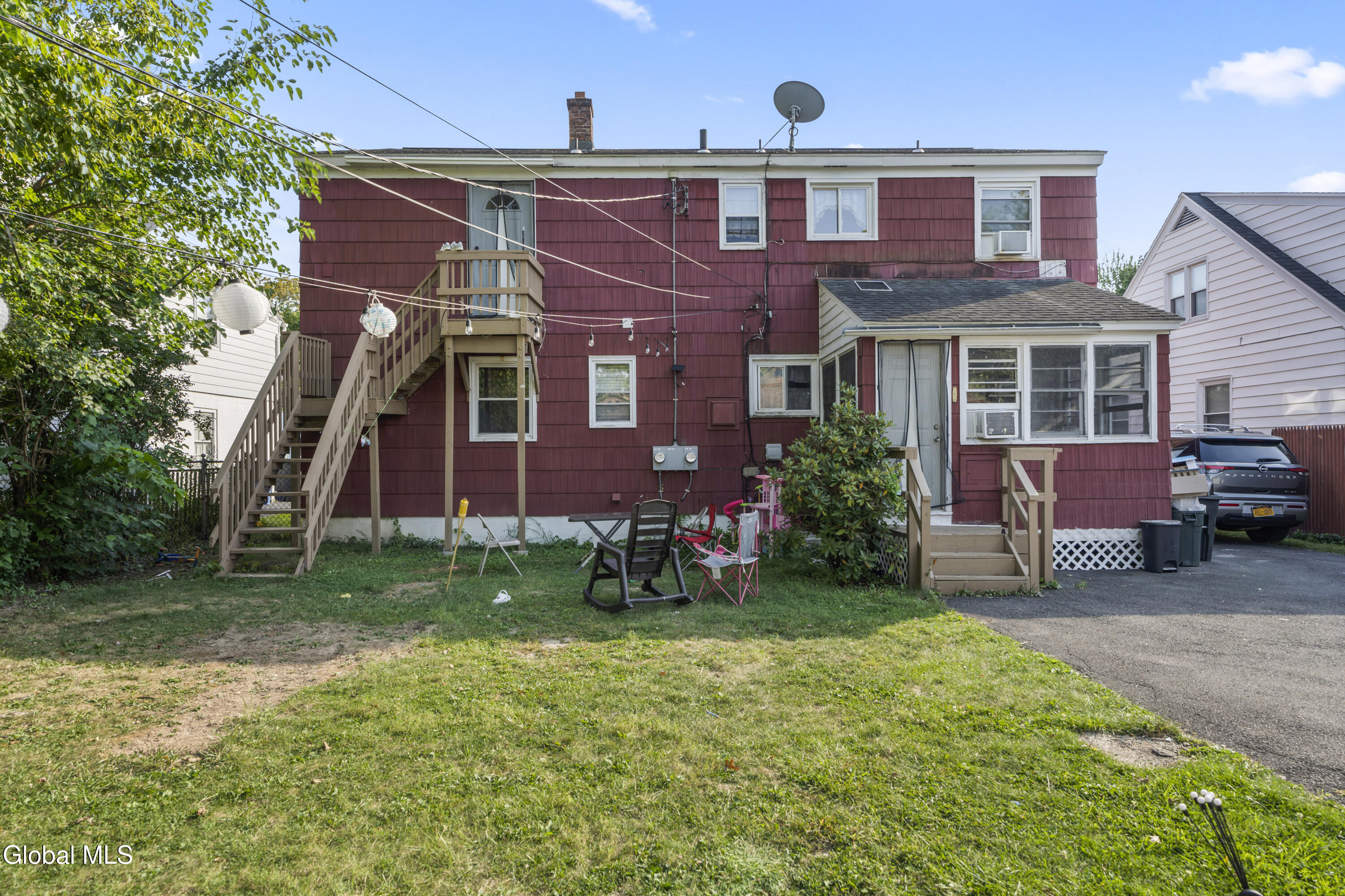 321 Hackett Boulevard, Unit 2 Albany, NY 12208 - Photo 24 of 26 DSC06485