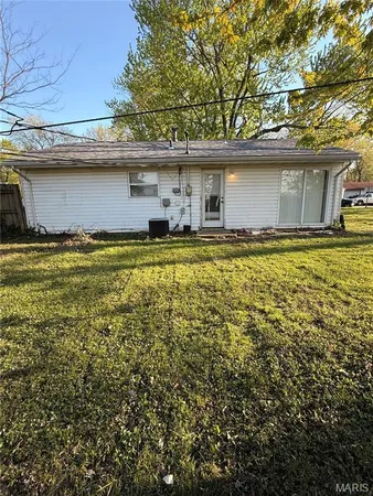 $77,000 | 8825 Bermuda Drive, Caseyville, IL 62232