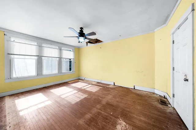 $215,000 | 712 Connally Street, Sulphur Springs, TX 75482