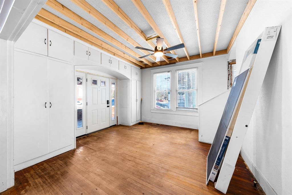 712 Connally Street Sulphur Springs, TX 75482 - Photo 4 of 35