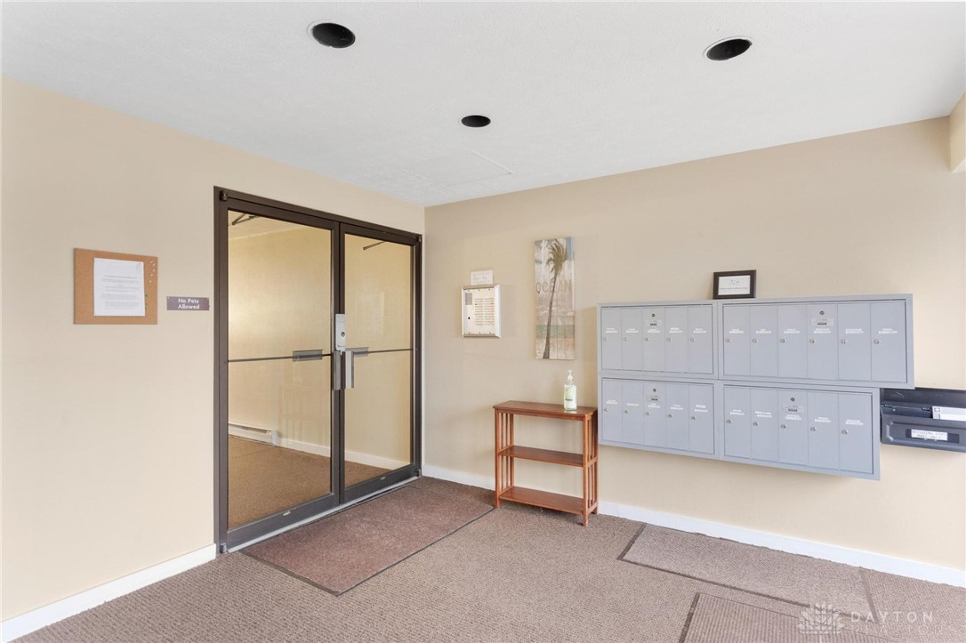 1325 Tattersall Road Dayton, OH 45459 - Photo 5 of 33 Gallery Image 5
