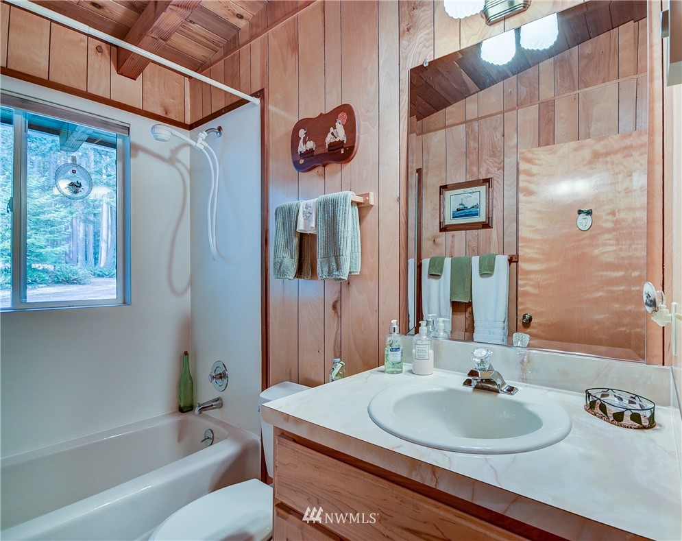 4932 Jones Road Oak Harbor, WA 98277 - Photo 22 of 25 Gallery Image 22