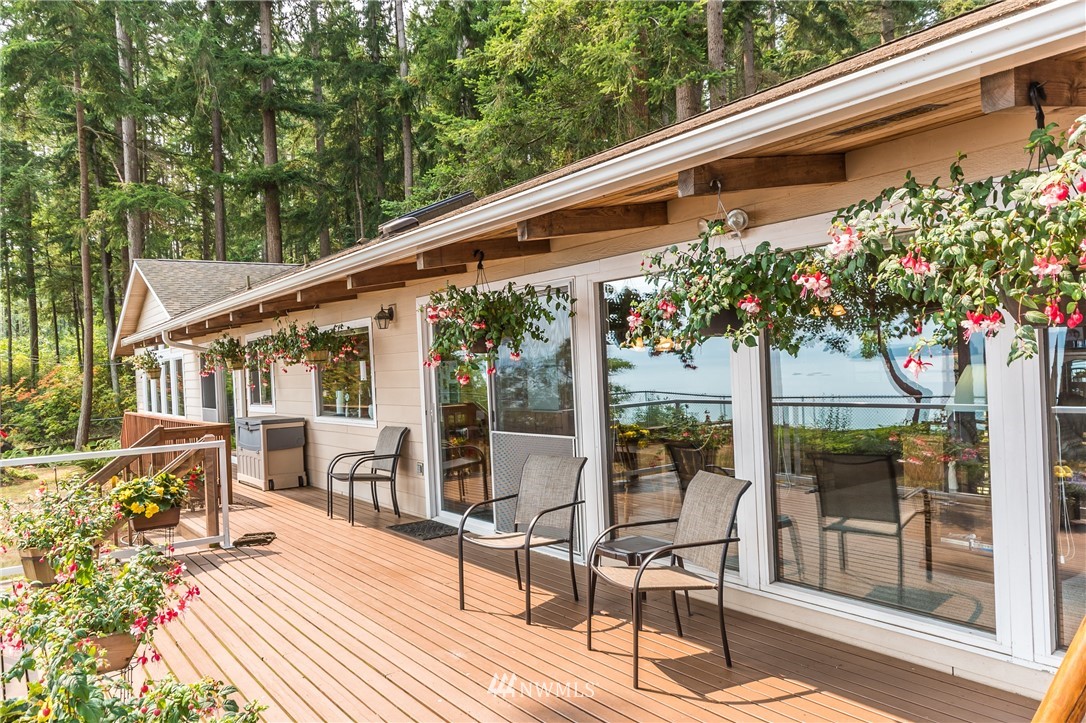 4932 Jones Road Oak Harbor, WA 98277 - Photo 6 of 25 Gallery Image 6