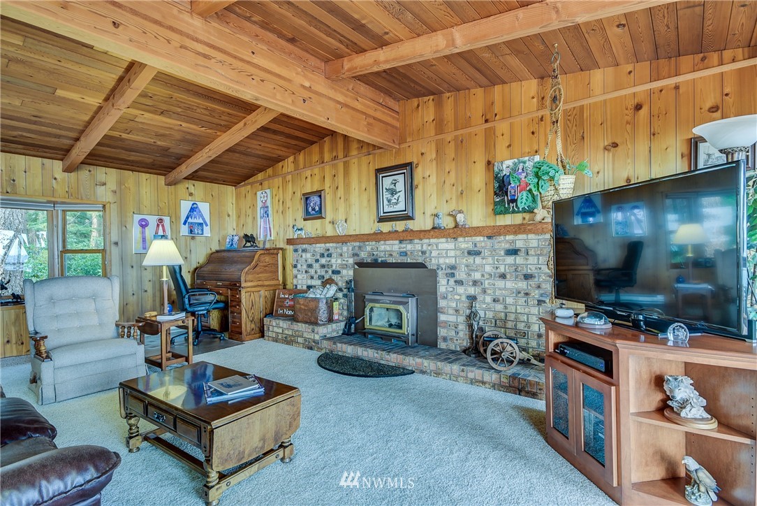 4932 Jones Road Oak Harbor, WA 98277 - Photo 9 of 25 Gallery Image 9