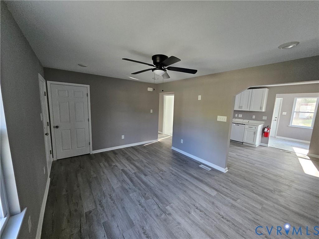47 Ridge Road Blackstone, VA 23824 - Photo 4 of 23