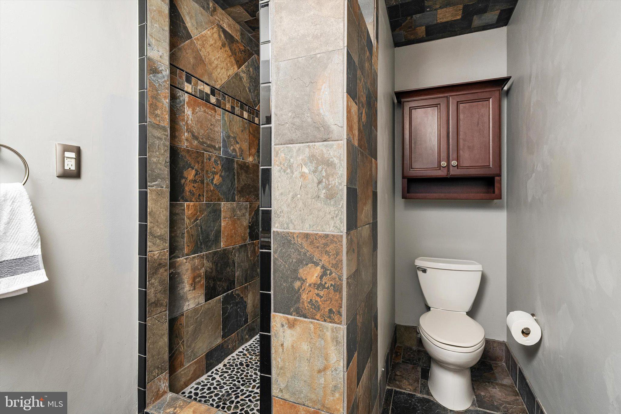 18 John Lenhardt Road Hamilton, NJ 08690 - Photo 21 of 36 Master Bath
