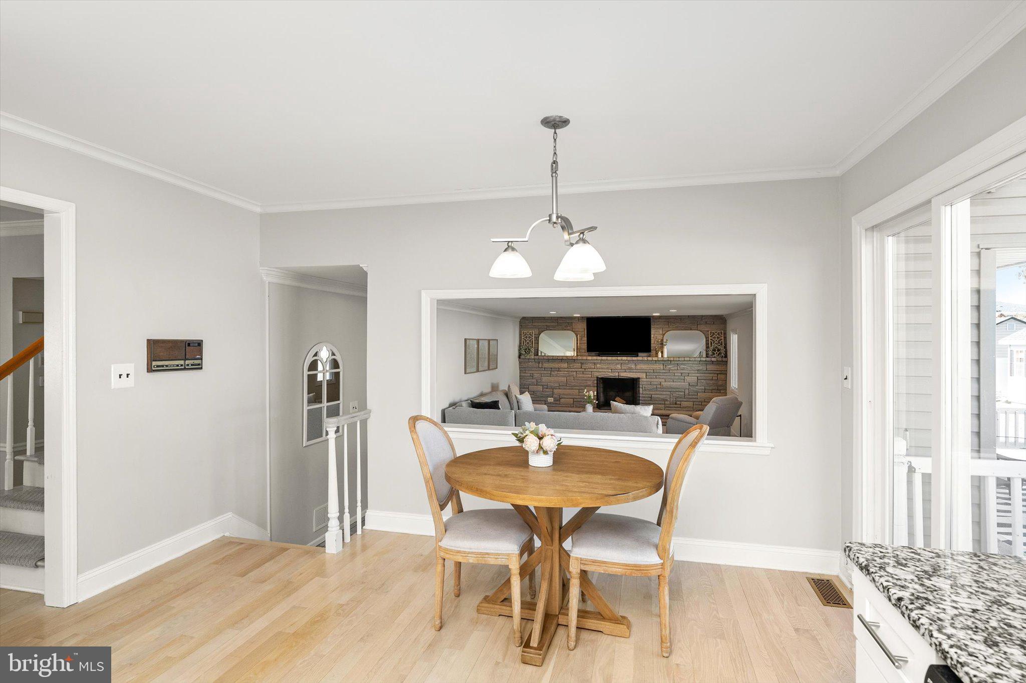 18 John Lenhardt Road Hamilton, NJ 08690 - Photo 5 of 36 Breakfast Area