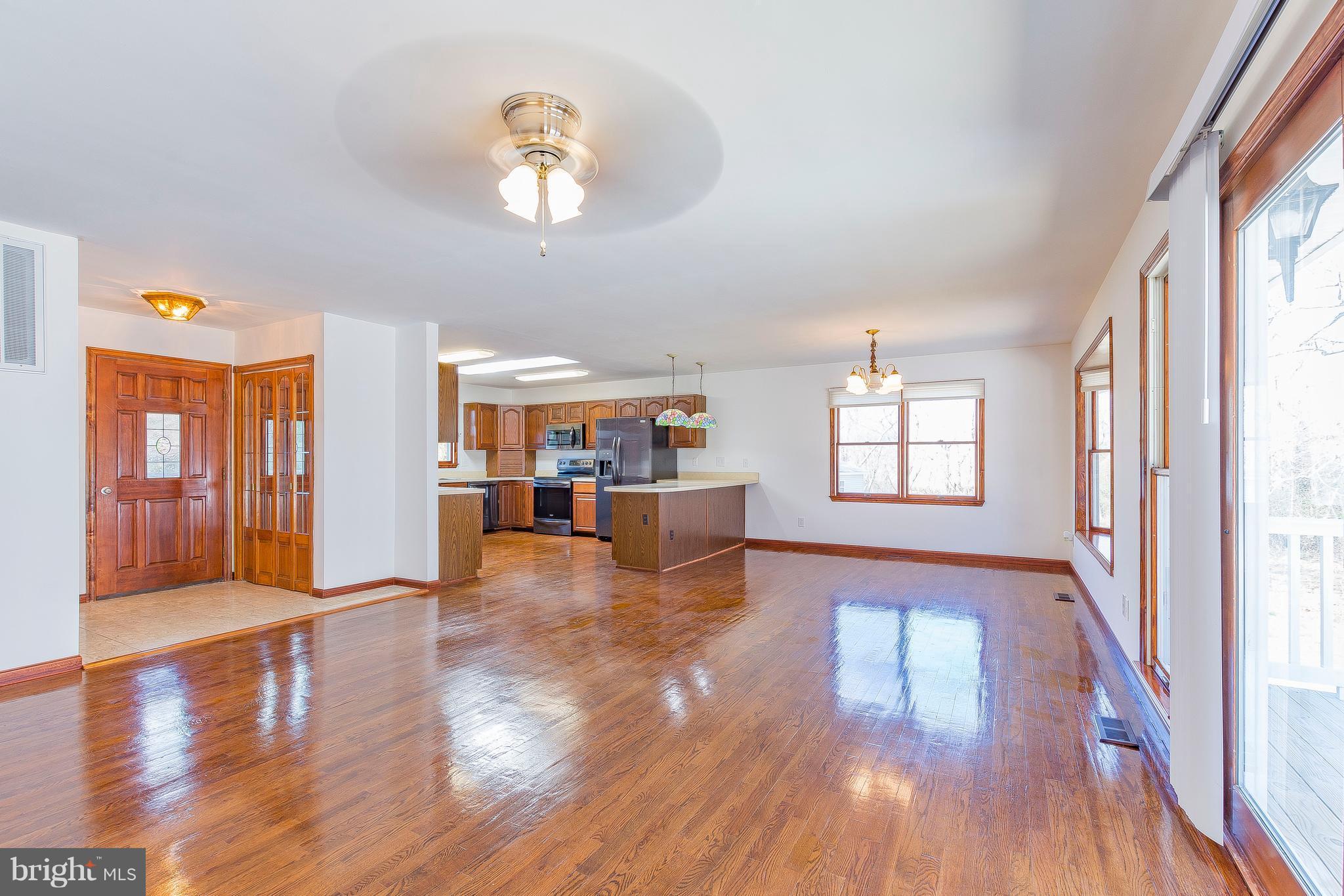 920 Adelina Road Prince Frederick, MD 20678 - Photo 14 of 30 Interior (General)