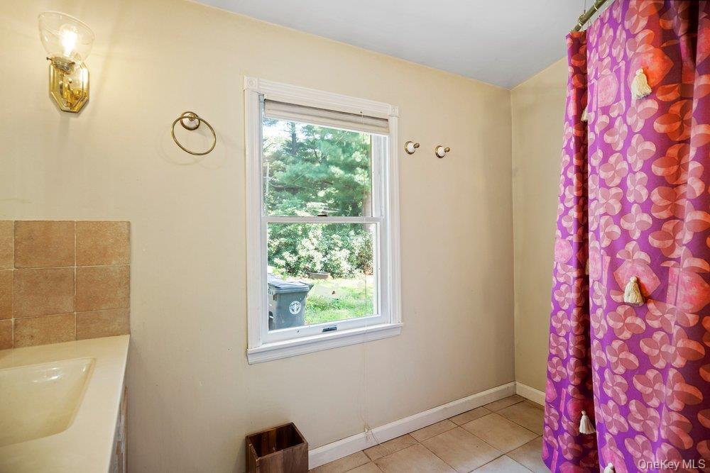 64 Sally Lane Ridge, NY 11961 - Photo 26 of 35 Gallery Image 26