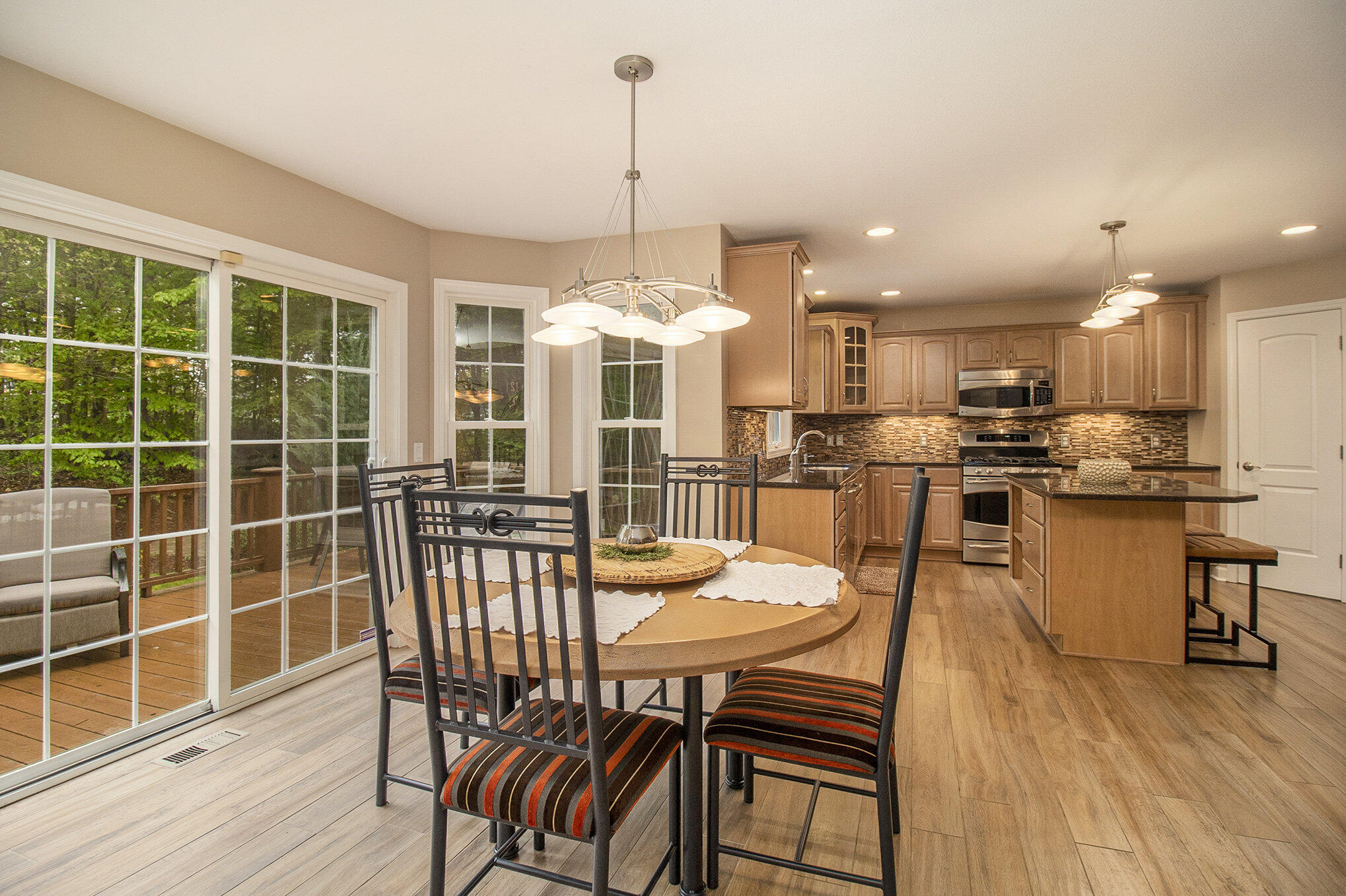 18835 Legacy Point Drive Spring Lake, MI 49456 - Photo 11 of 31 Kitchen/Breakfast nook