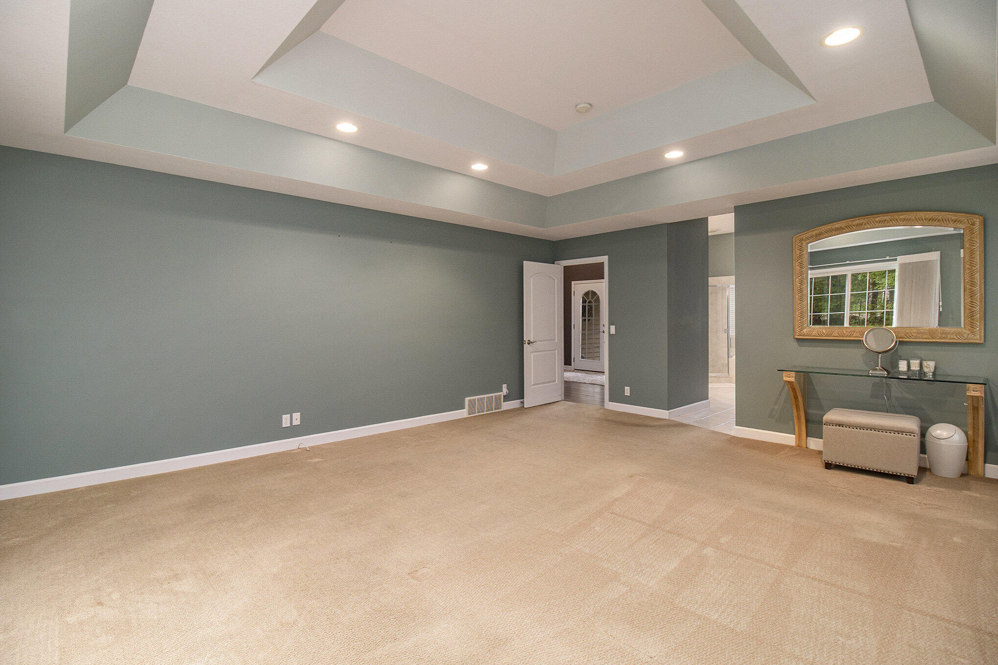 18835 Legacy Point Drive Spring Lake, MI 49456 - Photo 16 of 31 Primary Bed/Bath