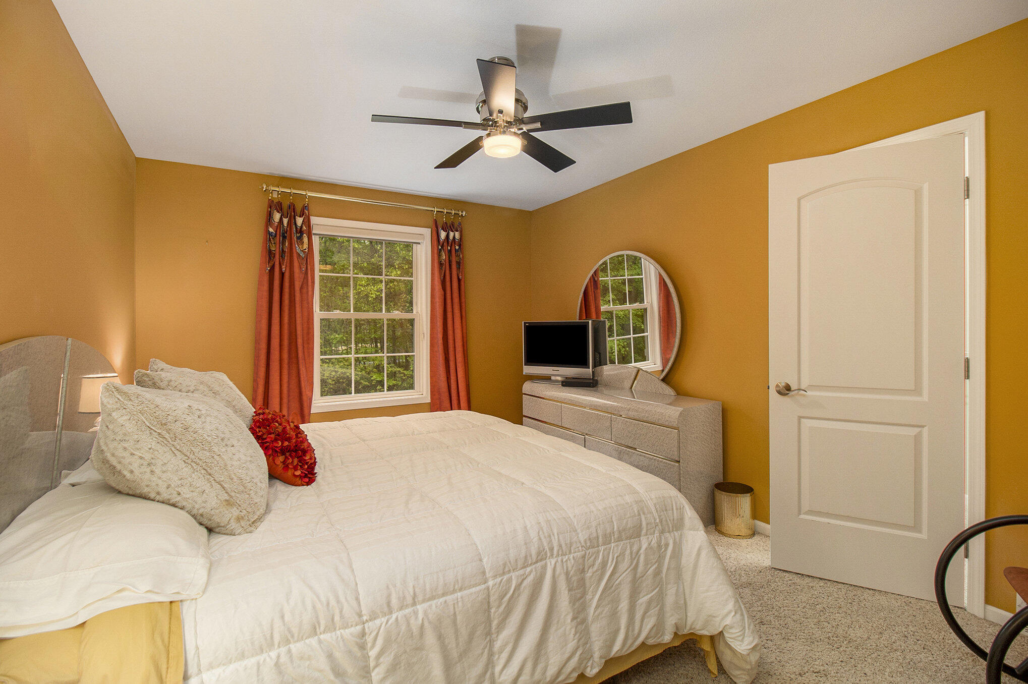 18835 Legacy Point Drive Spring Lake, MI 49456 - Photo 21 of 31 Second Bedroom - upper
