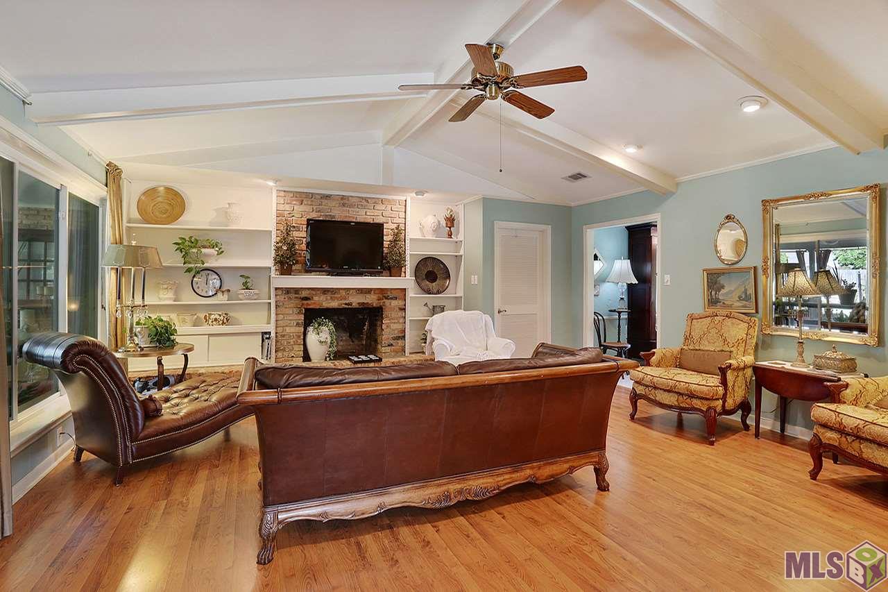 2644 Woodland Ridge Boulevard Baton Rouge, LA 70816 - Photo 3 of 24