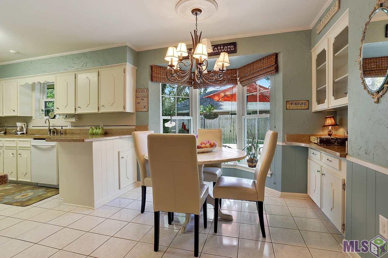 2644 Woodland Ridge Boulevard Baton Rouge, LA 70816 - Photo 4 of 24