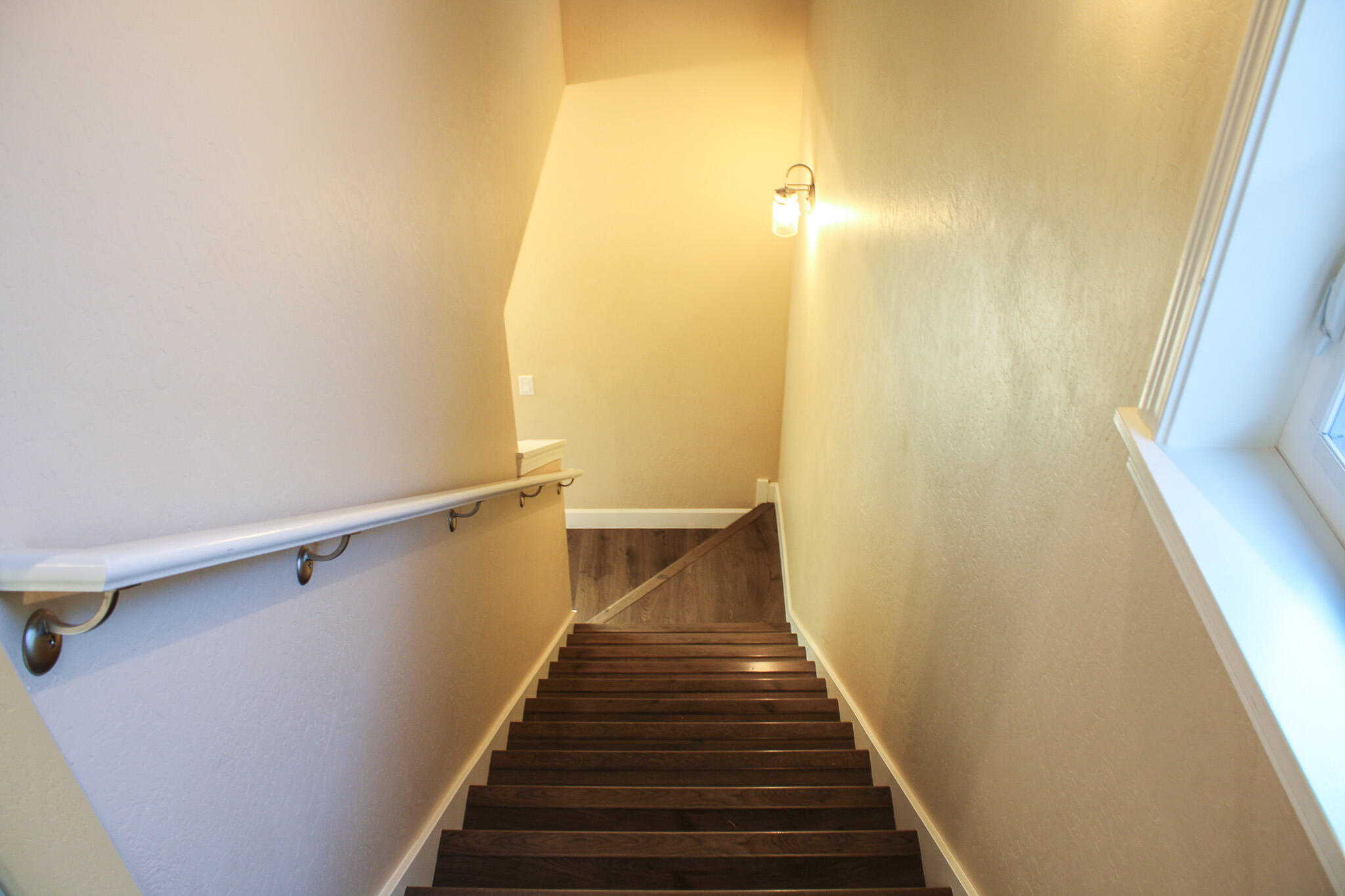 237 Willow Way Talent, OR 97540 - Photo 25 of 28 Kirt Real Estate 2025-42