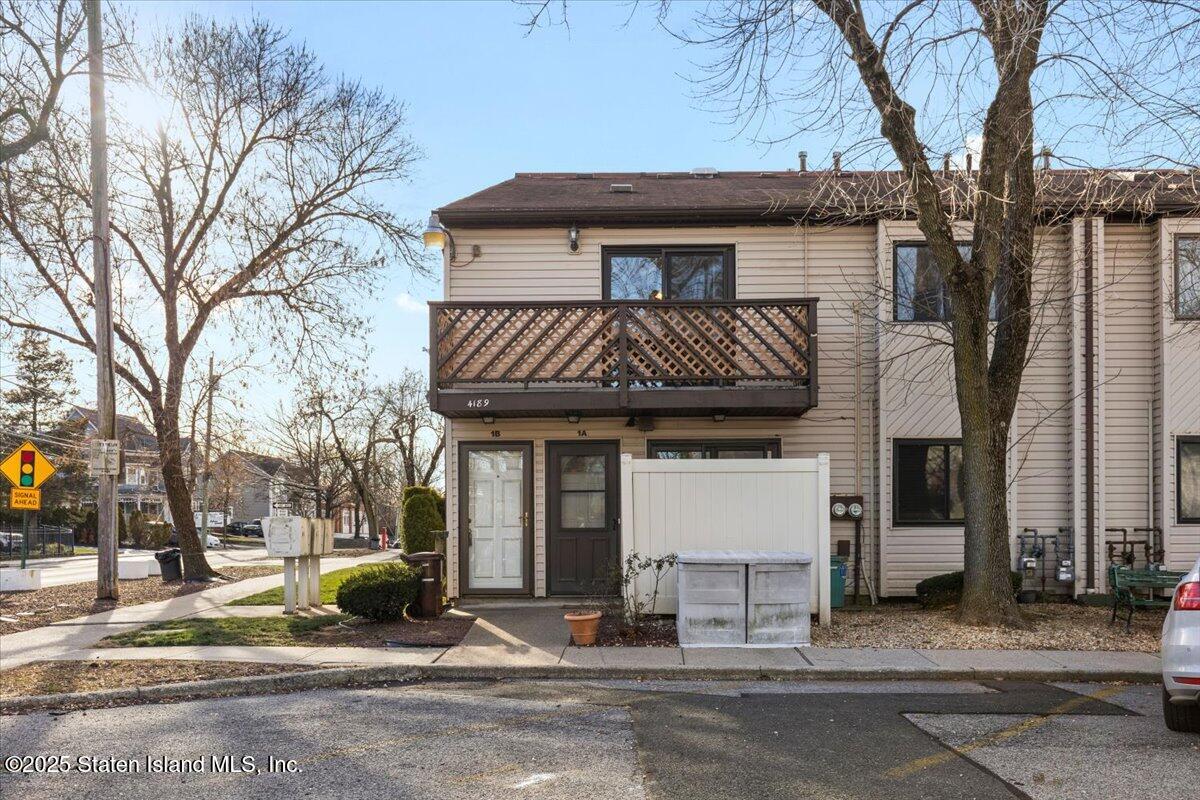 4189 Amboy Road, Unit 1B Staten Island, NY 10308 - Photo 2 of 27 02-555A9751a