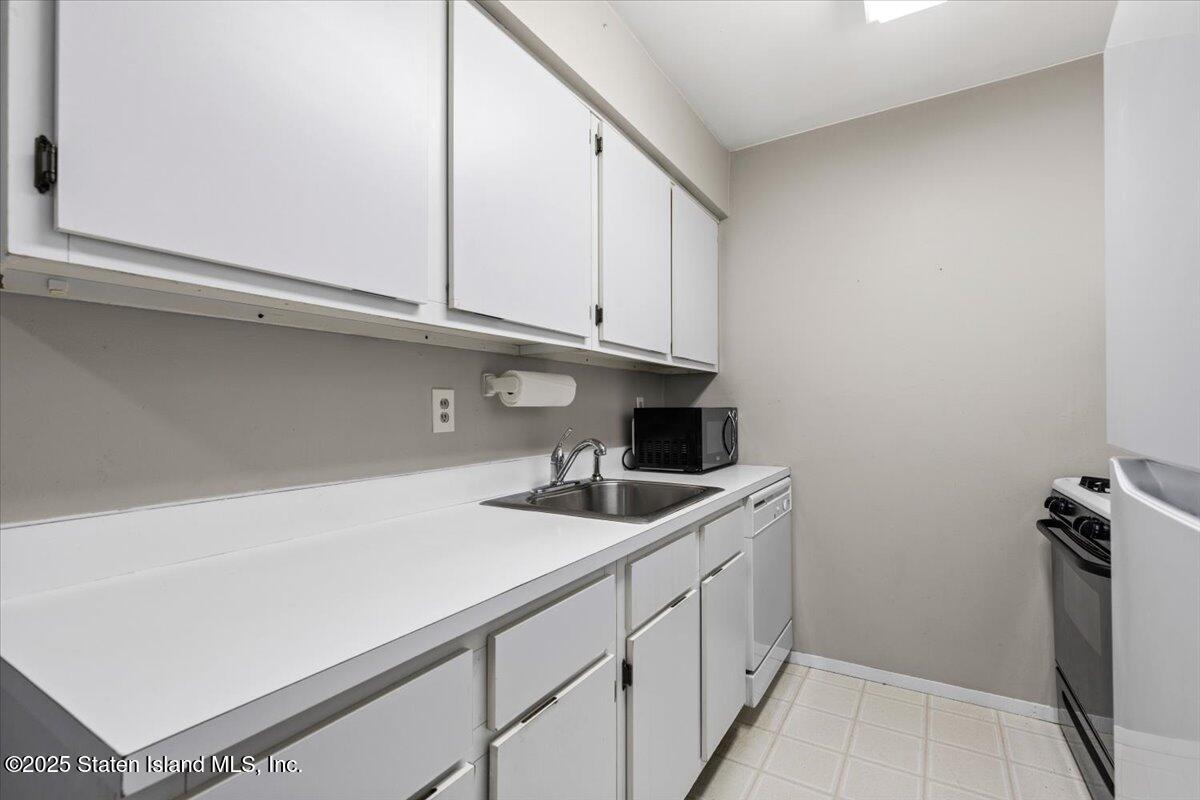 4189 Amboy Road, Unit 1B Staten Island, NY 10308 - Photo 10 of 27 10-555A9691a