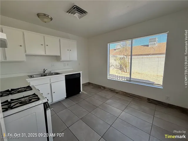 $1,624 | 7078 Forest Vista Street, Las Vegas, NV 89147