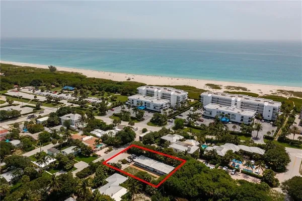 $1,500,000 | 950 Sandpiper Lane, Vero Beach, FL 32963