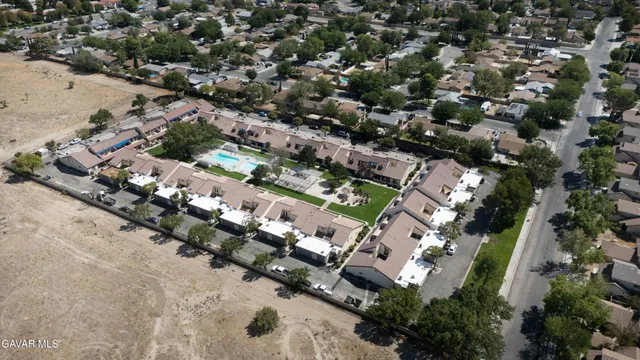 $335,000 | 43334 32nd Street West, Unit 44, Lancaster, CA 93536